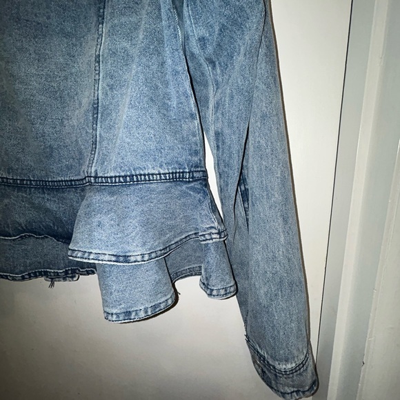 Very Trendy Ashley Vintage Charm Denim Jacket W/2 Layers of Ruffles at Hem, Sz L - Picture 7 of 7